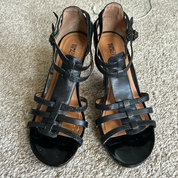 Kenneth Cole Reaction Sandals - Picture 4 of 8